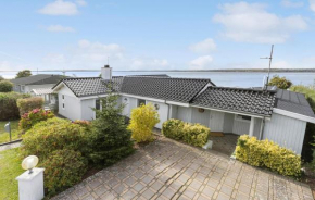 Lovely Home In Ølsted With Kitchen in Ølsted